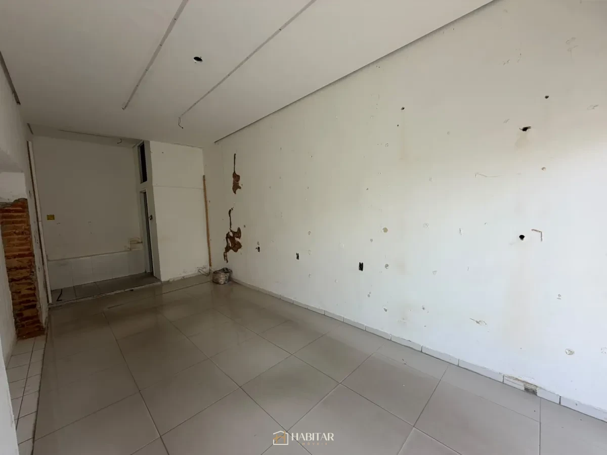 Cômodo Comercial em Centro - Centro, São João Del Rei [3649]