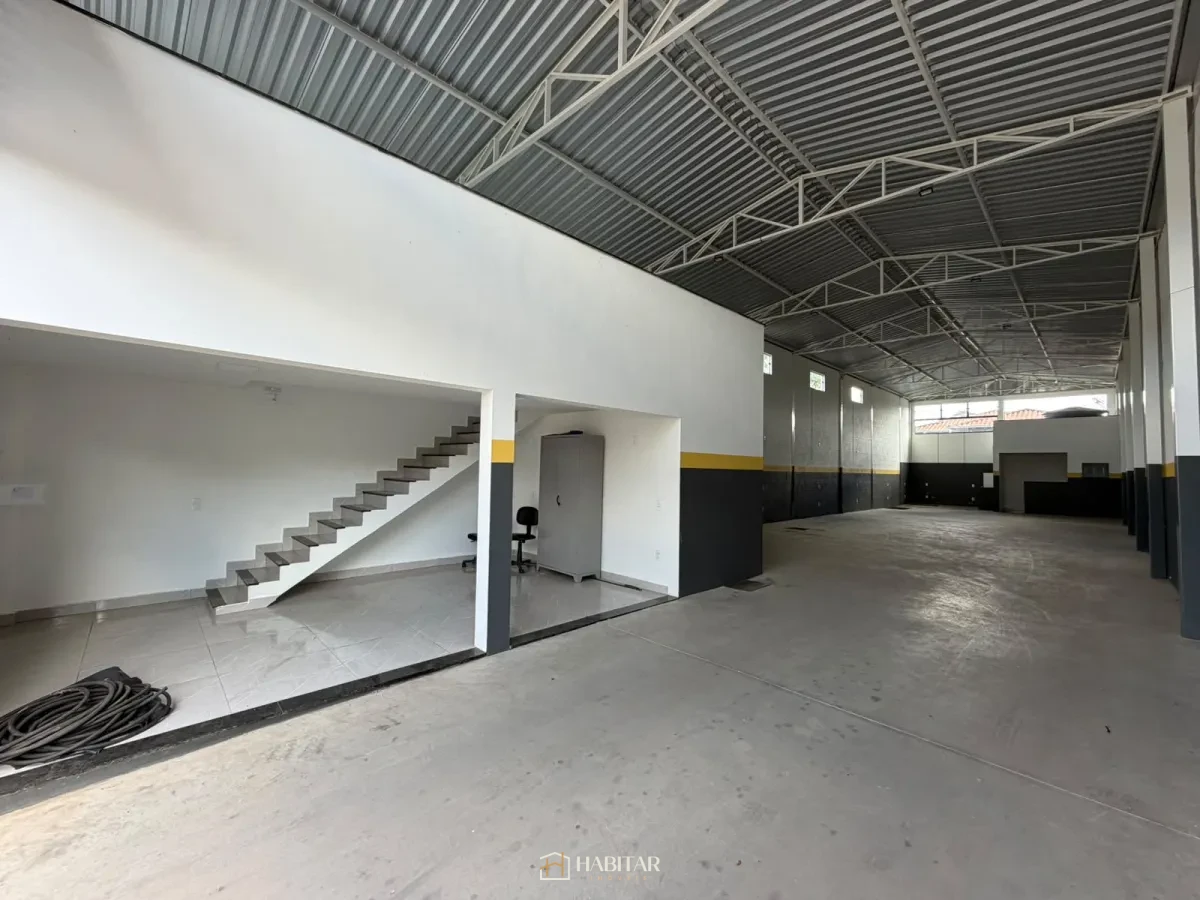 Galpão em Colônia do Marçal - Colônia do Marçal, São João Del Rei [4359]
