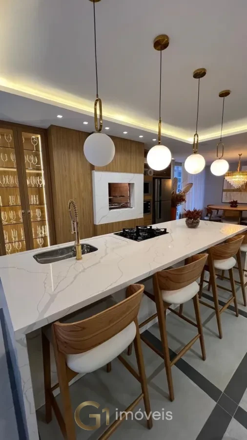 Imagem de Apartamento à venda no bairro Meia Praia em Itapema/SC