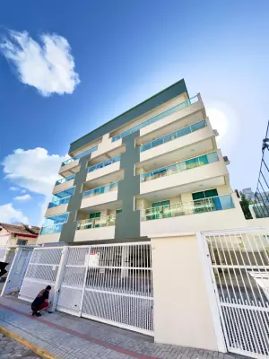 Imagem de Lindo apartamento a 400m da praia de Bombas em Bombinhas - SC.