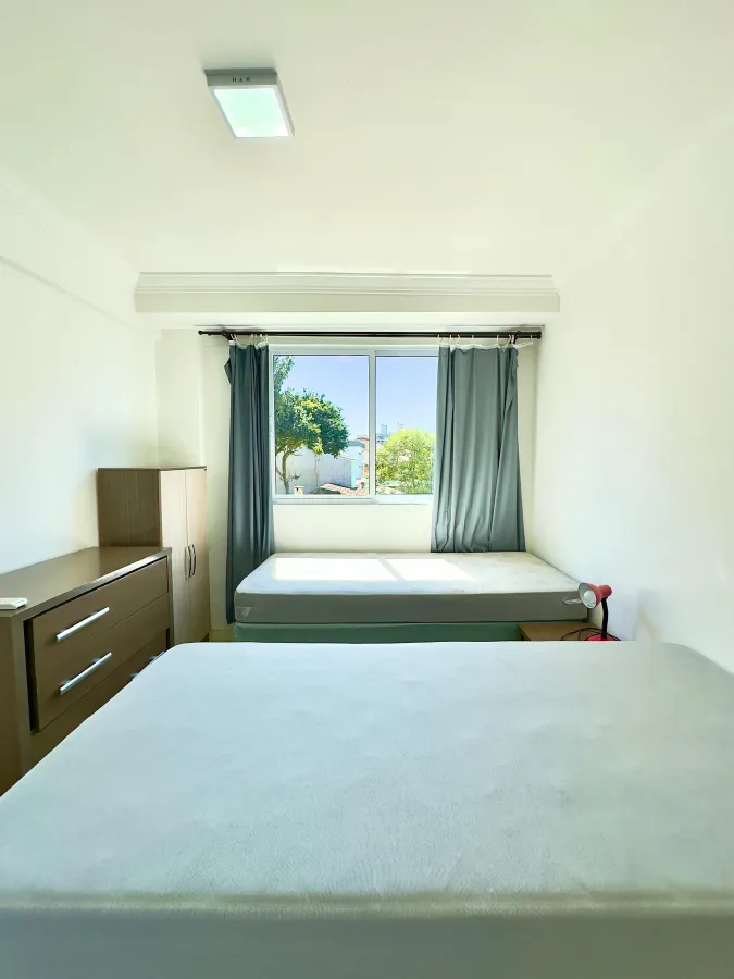 Imagem de Lindo apartamento a 400m da praia de Bombas em Bombinhas - SC.