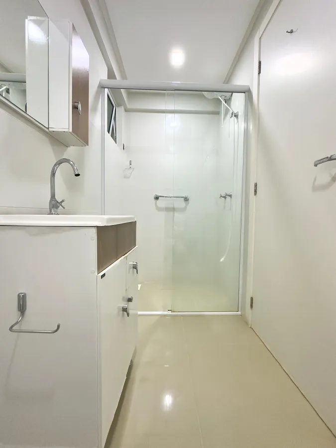Imagem de Lindo apartamento a 400m da praia de Bombas em Bombinhas - SC.