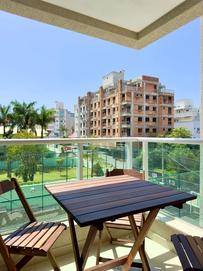 Imagem de Lindo apartamento a 400m da praia de Bombas em Bombinhas - SC.