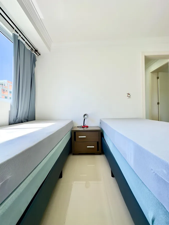 Imagem de Lindo apartamento a 400m da praia de Bombas em Bombinhas - SC.