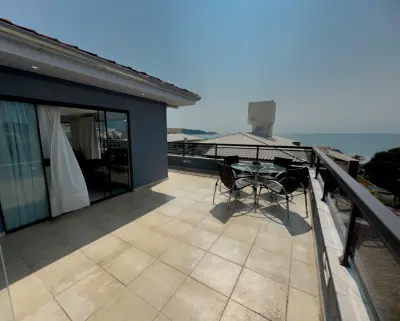 Imagem de Oportunidade na praia de Bombas - 309m2