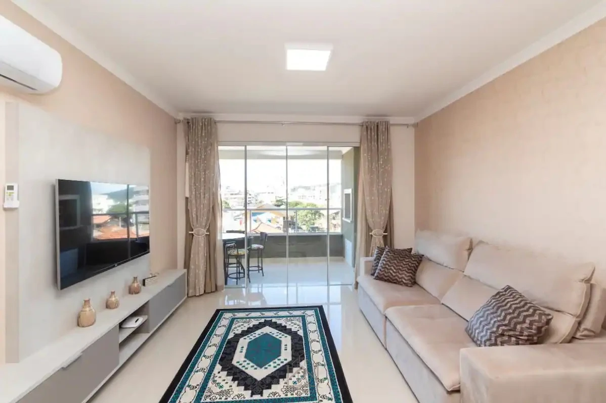 Imagem de Lindo apartamento a 400m da praia de Bombas em Bombinhas - SC.