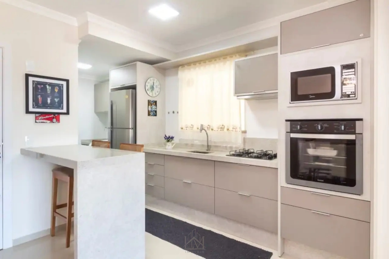Imagem de Lindo apartamento a 400m da praia de Bombas em Bombinhas - SC.