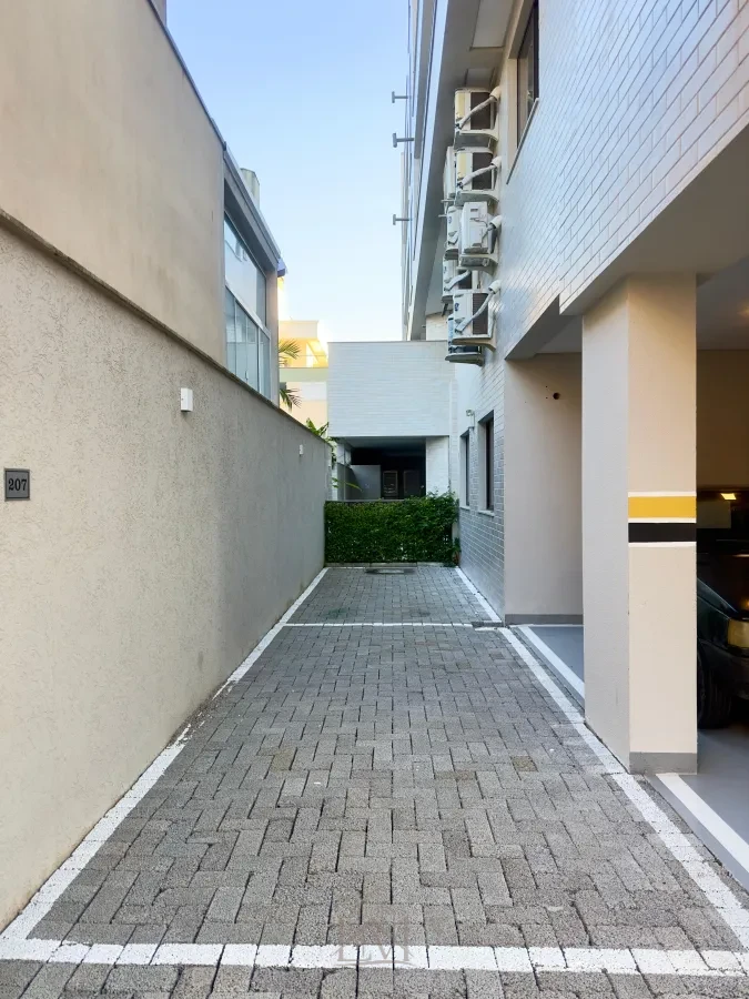 Imagem de Lindo apartamento no centro de Bombinhas.