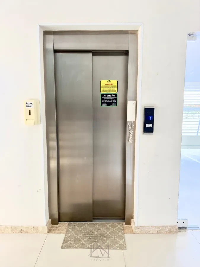 Imagem de Apenas 250m da praia de Bombas.