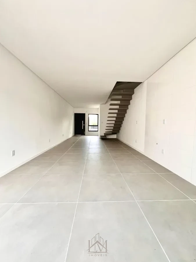 Imagem de Excelente Sobrado a venda em Bombinhas