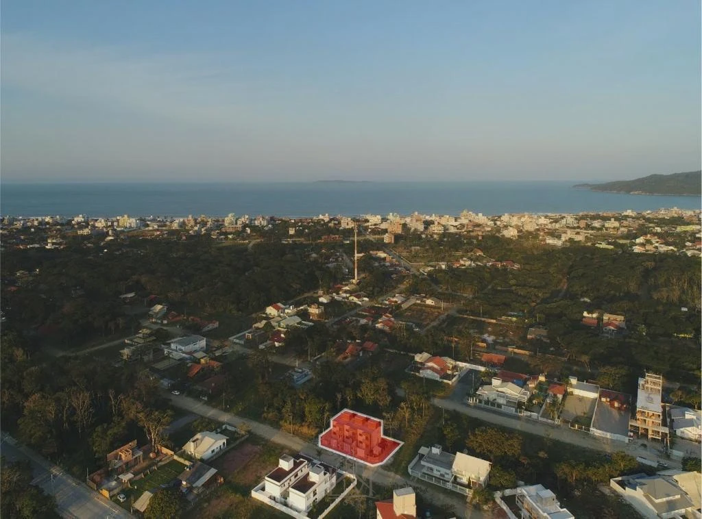 Imagem de Lindo Sobrado a venda na famosa praia do Mariscal em Bombinhas