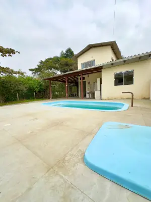 Imagem de Oportunidade na praia de Bombas em Bombinhas