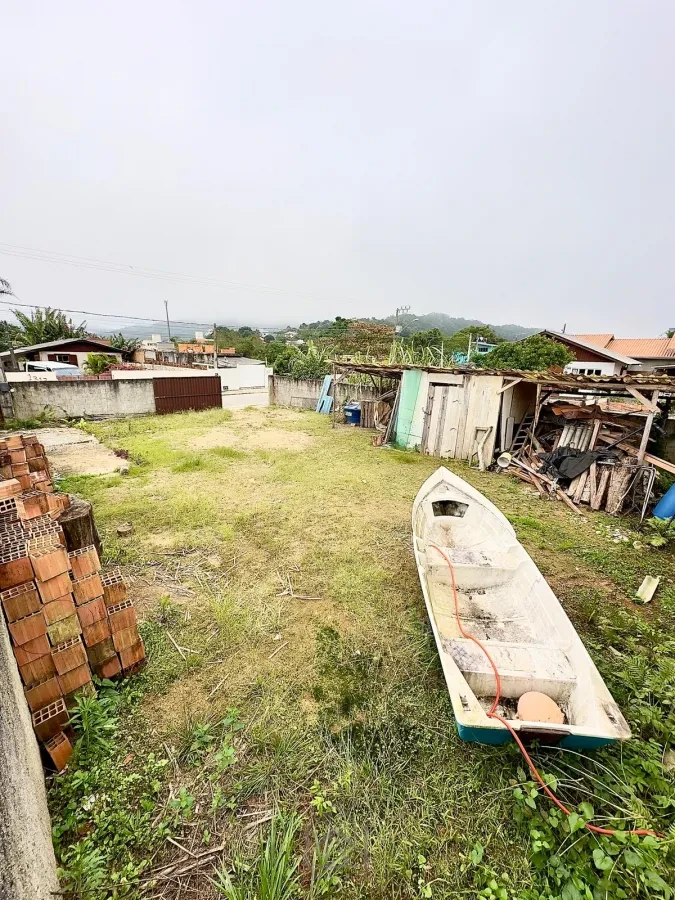 Imagem de Terreno plano e fechado em Bombas, Bombinhas