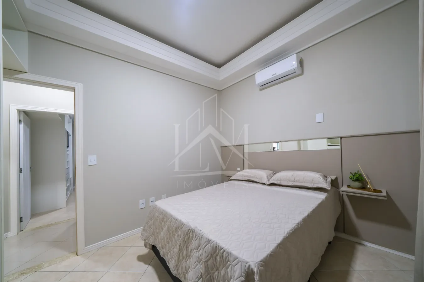 Imagem de Apartamento alto padrão a 50m da praia de Bombas em Bombinhas