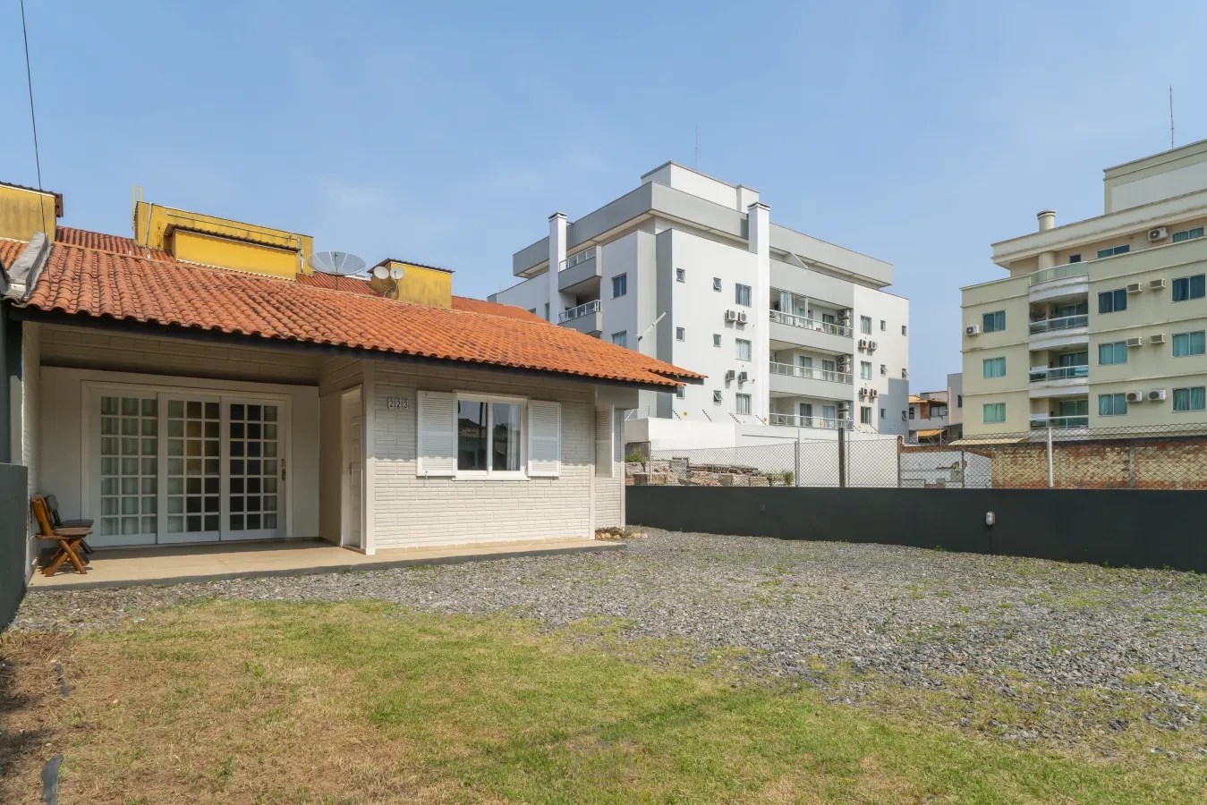 Imagem de Linda casa 3 Suítes a 150m da praia de Bombas em Bombinhas