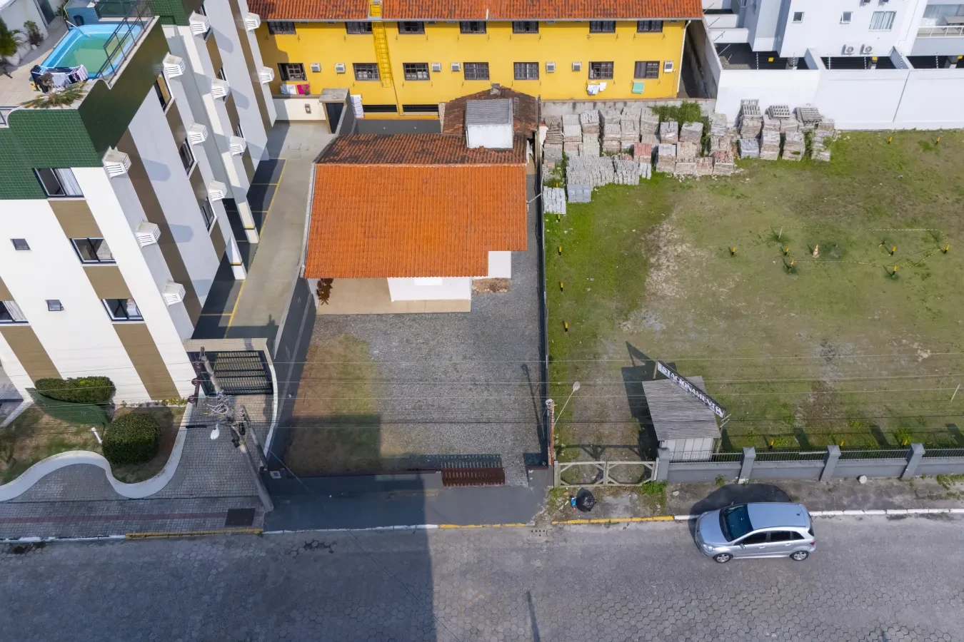 Imagem de Linda casa 3 Suítes a 150m da praia de Bombas em Bombinhas