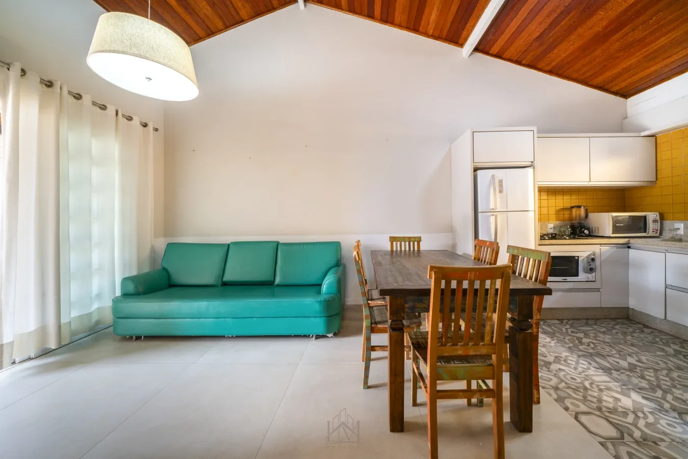 Imagem de Linda casa 3 Suítes a 150m da praia de Bombas em Bombinhas