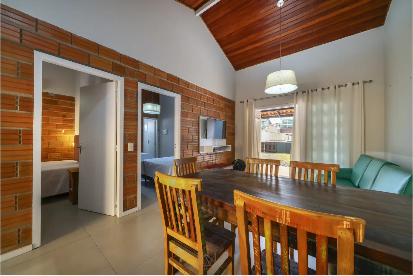 Imagem de Linda casa 3 Suítes a 150m da praia de Bombas em Bombinhas