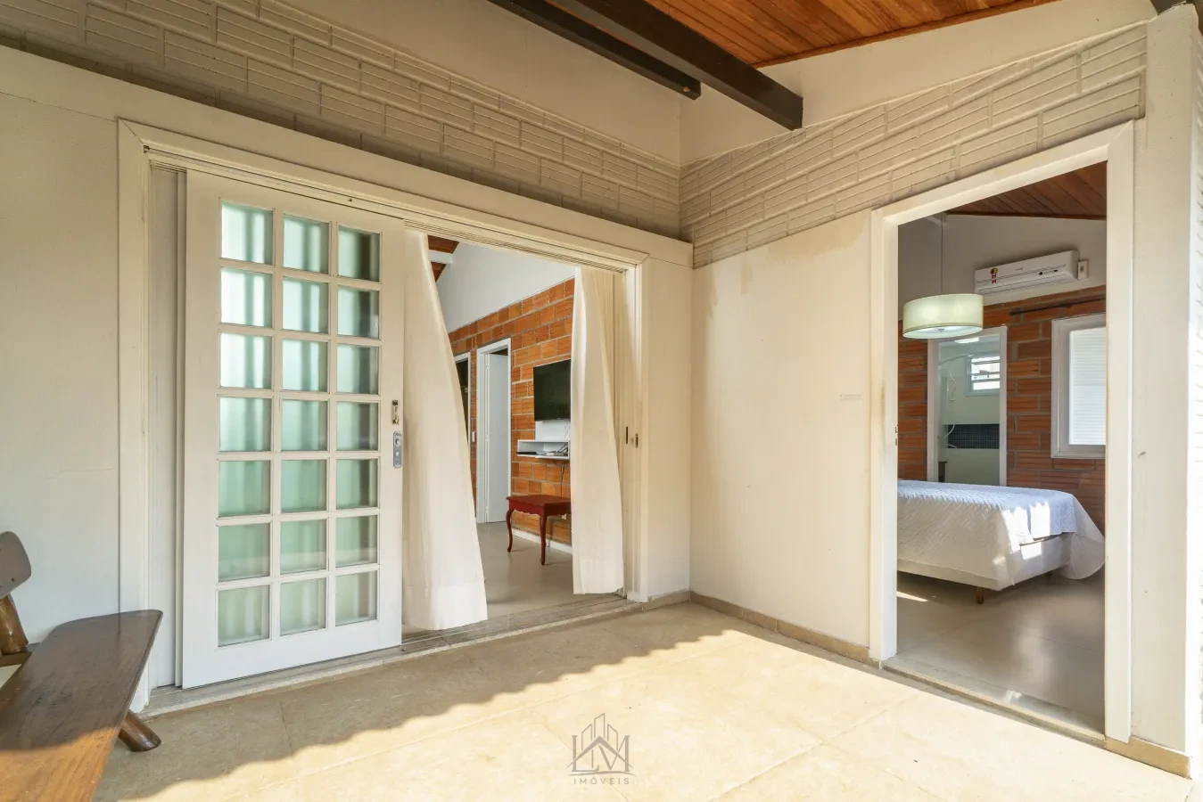 Imagem de Linda casa 3 Suítes a 150m da praia de Bombas em Bombinhas