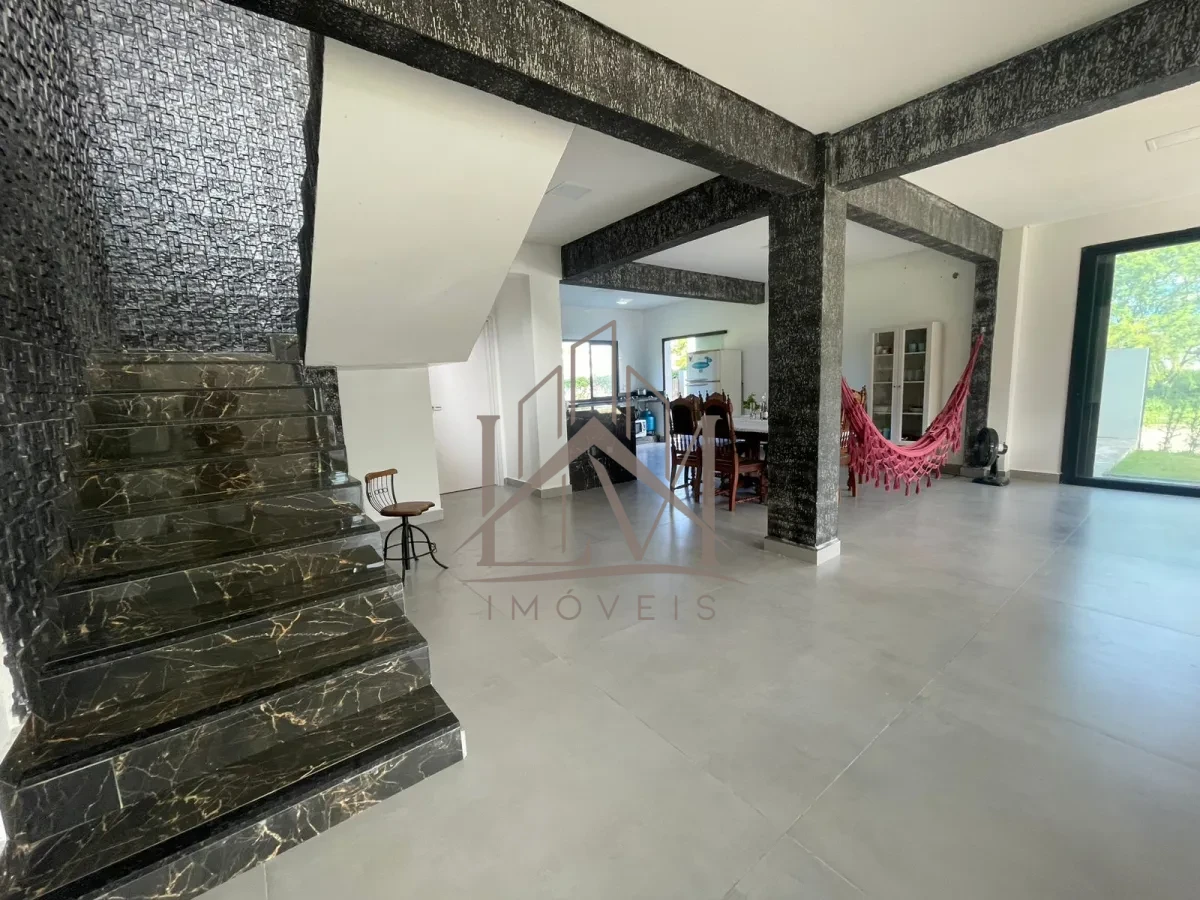 Imagem de 🏡 Casa à Venda – Loteamento Mariscal | Bombinhas/SC
