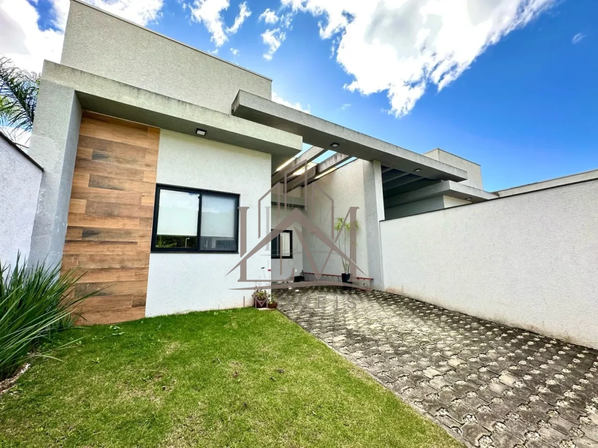 Imagem de LINDA CASA GEMINADA A VENDA NA PRAIA DE BOMBINHAS/SC. 🏡🌟