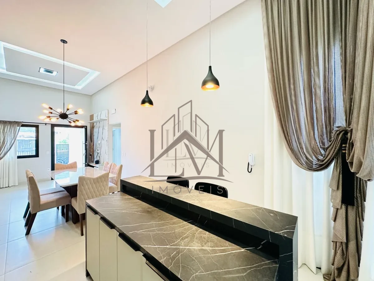 Imagem de LINDA CASA GEMINADA A VENDA NA PRAIA DE BOMBINHAS/SC. 🏡🌟