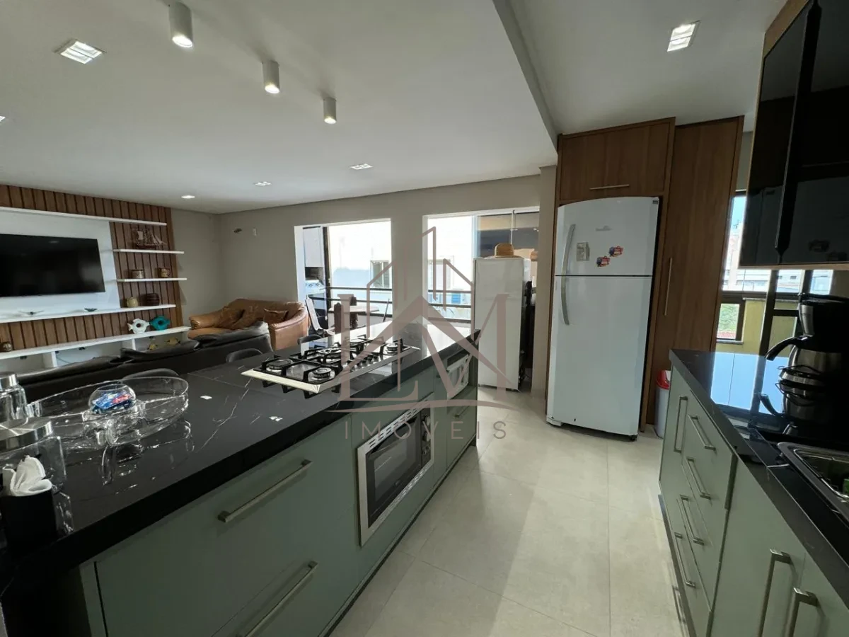 Imagem de 🏷️ Oportunidade em Bombinhas! 🏖️ Apartamento a 200 metros da Praia de Bombas