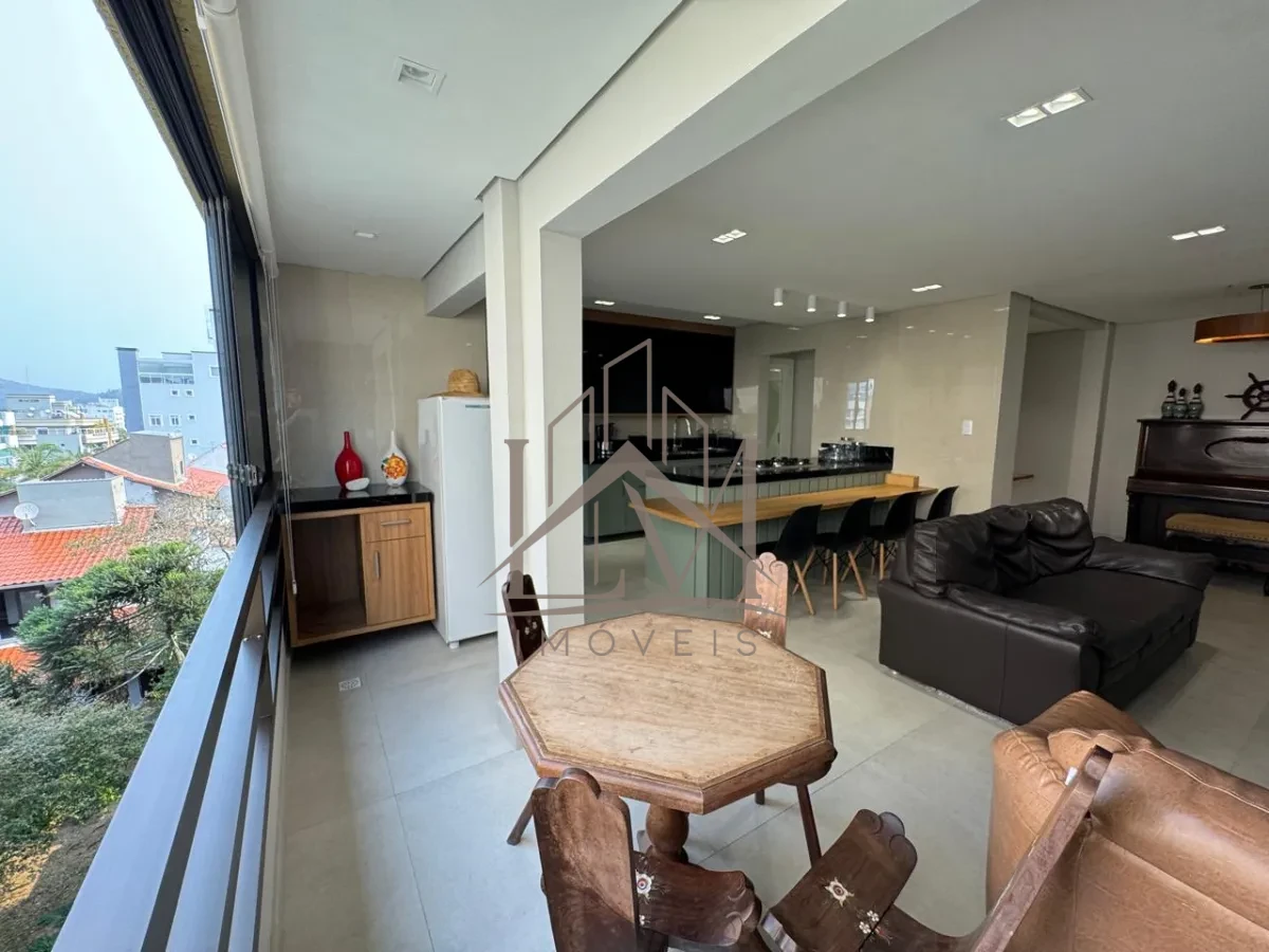 Imagem de 🏷️ Oportunidade em Bombinhas! 🏖️ Apartamento a 200 metros da Praia de Bombas