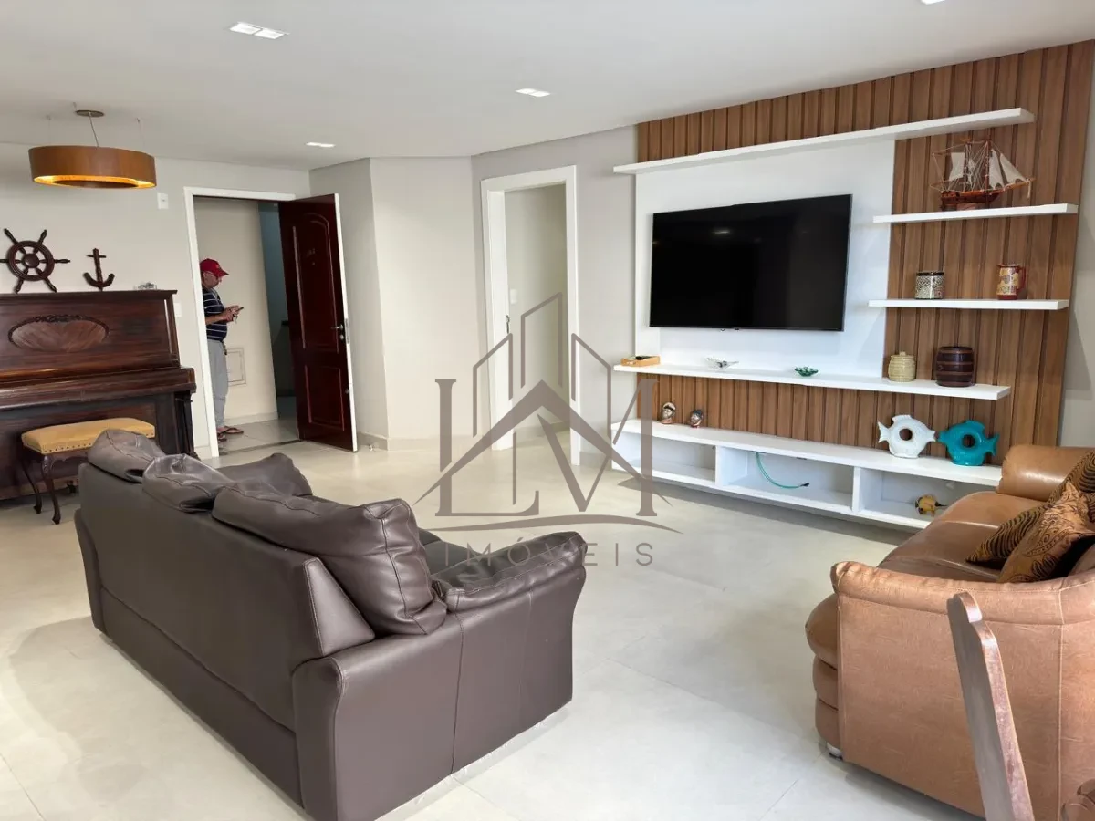 Imagem de 🏷️ Oportunidade em Bombinhas! 🏖️ Apartamento a 200 metros da Praia de Bombas