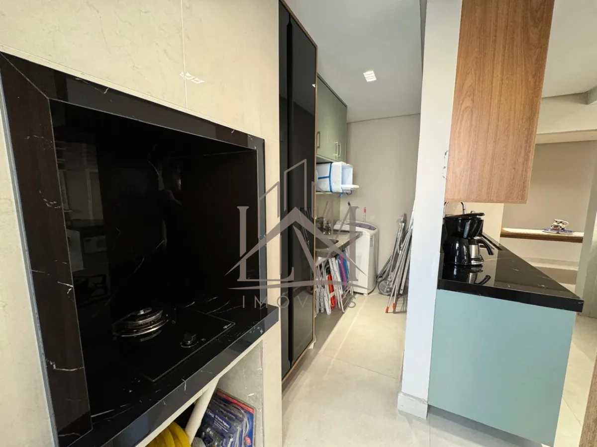 Imagem de 🏷️ Oportunidade em Bombinhas! 🏖️ Apartamento a 200 metros da Praia de Bombas