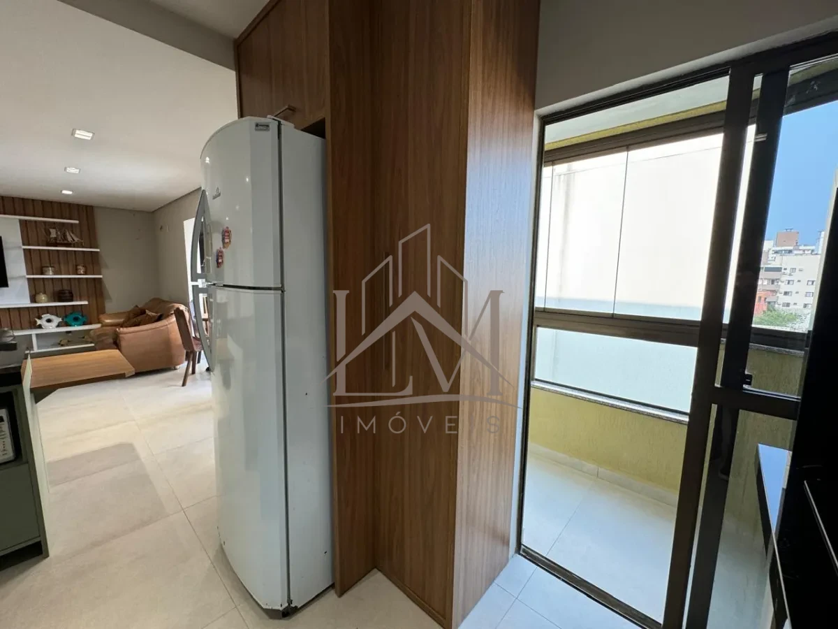 Imagem de 🏷️ Oportunidade em Bombinhas! 🏖️ Apartamento a 200 metros da Praia de Bombas