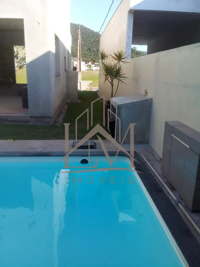 Imagem de 🏡 Casa à Venda no Condomínio Acqua di Zimbros – Bombinhas/SC