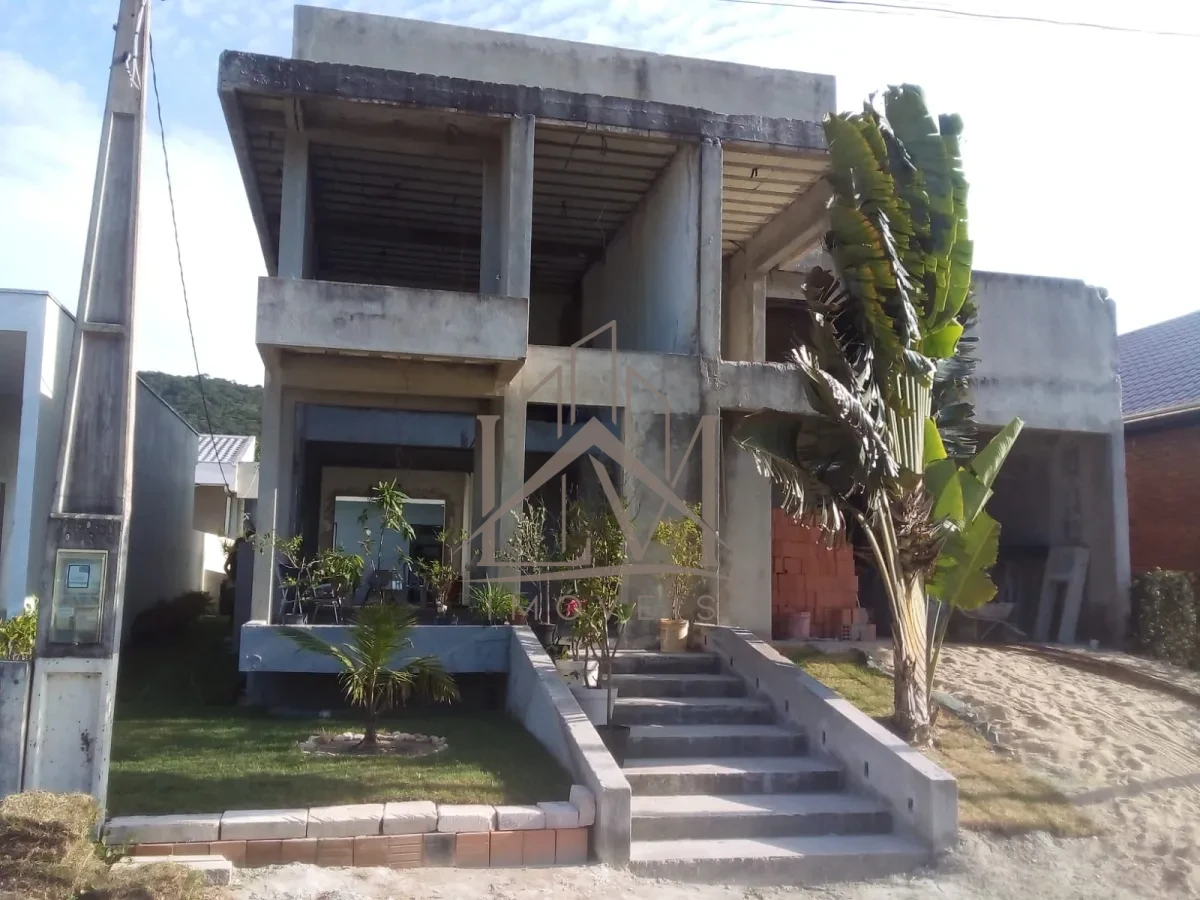 Imagem de 🏡 Casa à Venda no Condomínio Acqua di Zimbros – Bombinhas/SC