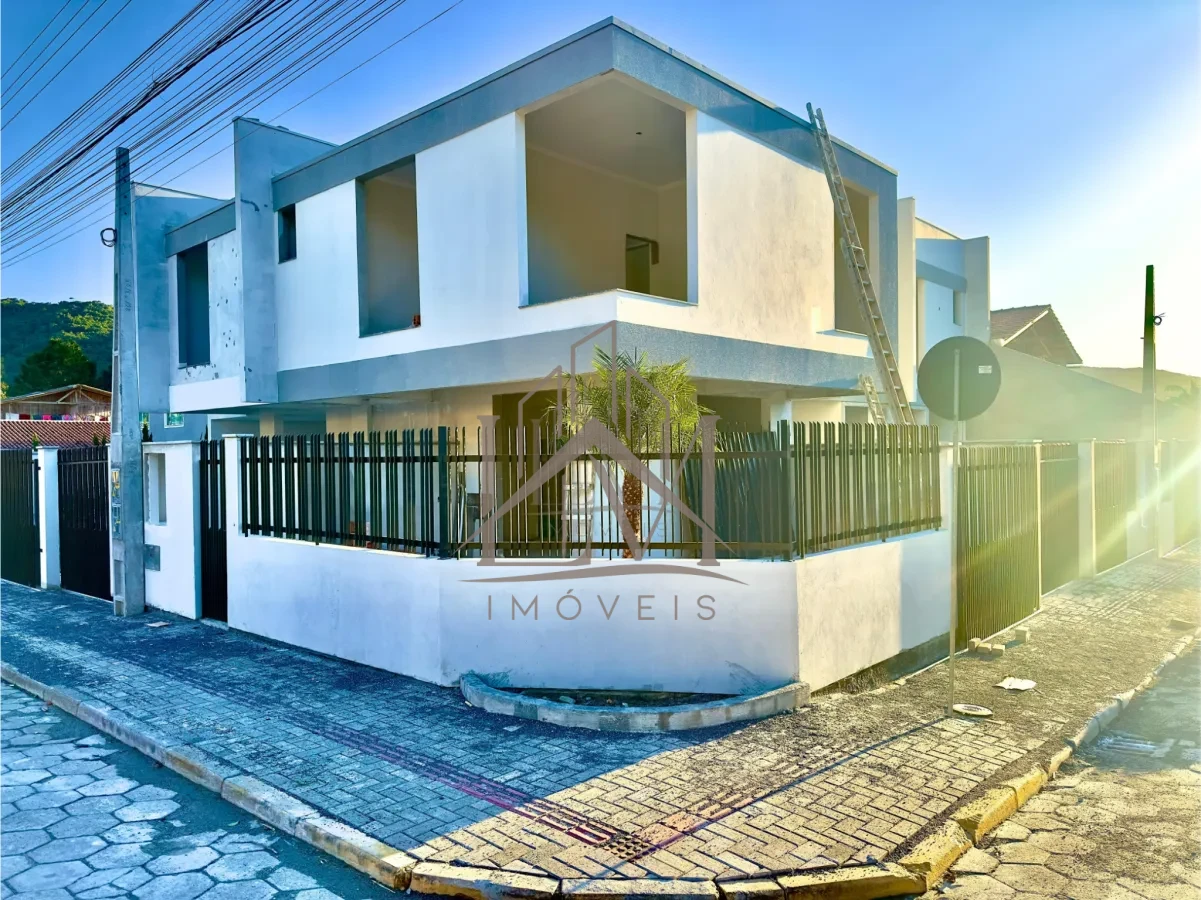 Imagem de SOBRADO A VENDA NO BAIRRO JOSÉ AMÂNDIO, BOMBINHAS/SC