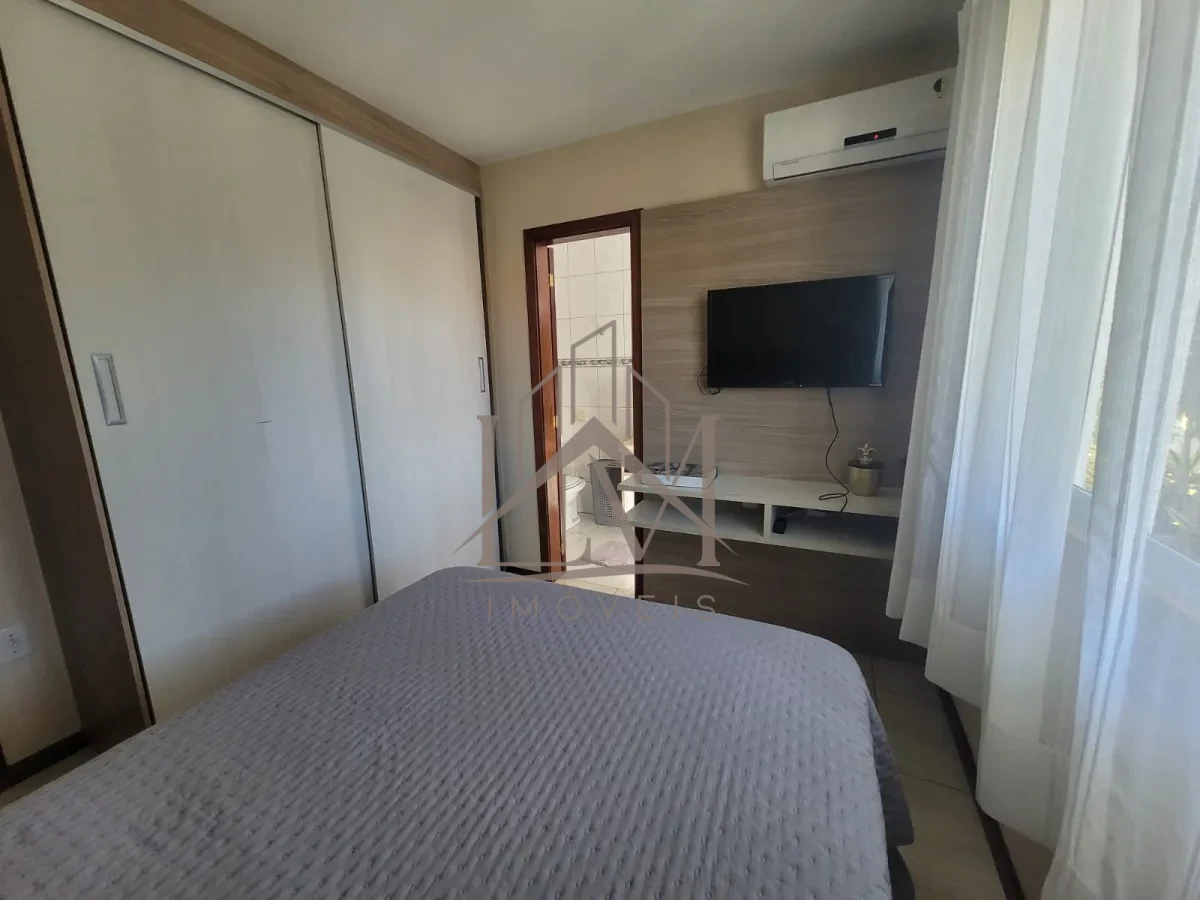 Imagem de CASA COM 3 DORMITÓRIOS Á VENDA NO CENTRO DE BOMBINHAS