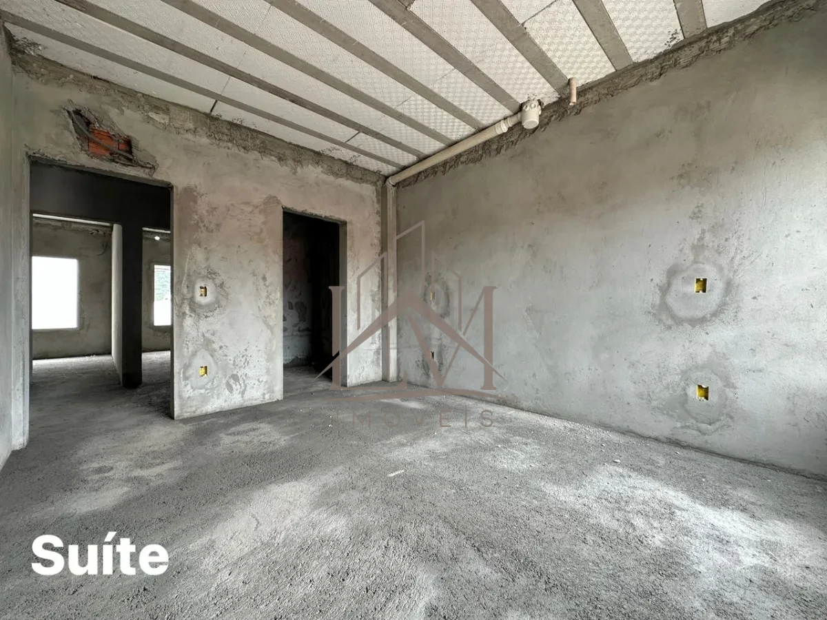 Imagem de Sobrado 3 Domitórios + Terraço a venda em Bombinhas