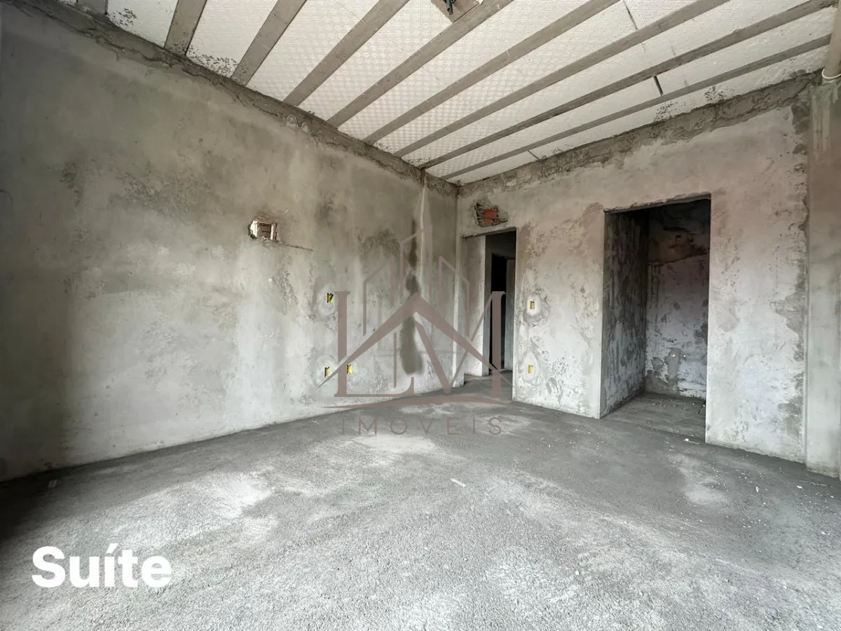 Imagem de Sobrado 3 Domitórios + Terraço a venda em Bombinhas