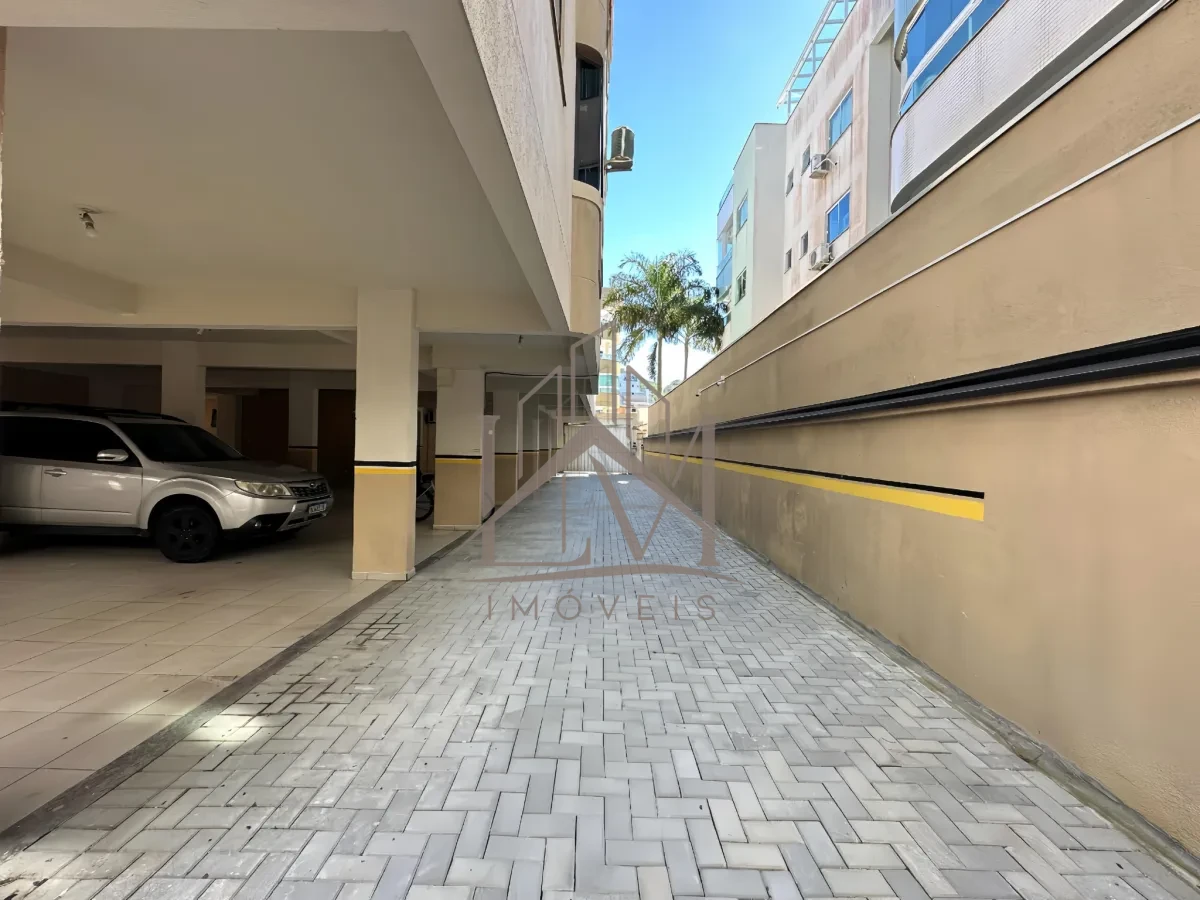 Imagem de APARTAMENTO 2 DORMITÓRIOS (1SUÍTE) A 100M DA PRAIA DE BOMBAS