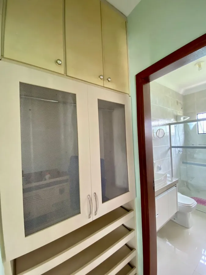 Imagem de Casa com terreno amplo