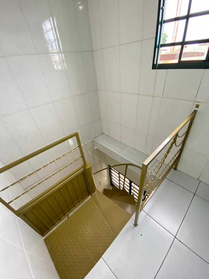 Imagem de Casa com terreno amplo