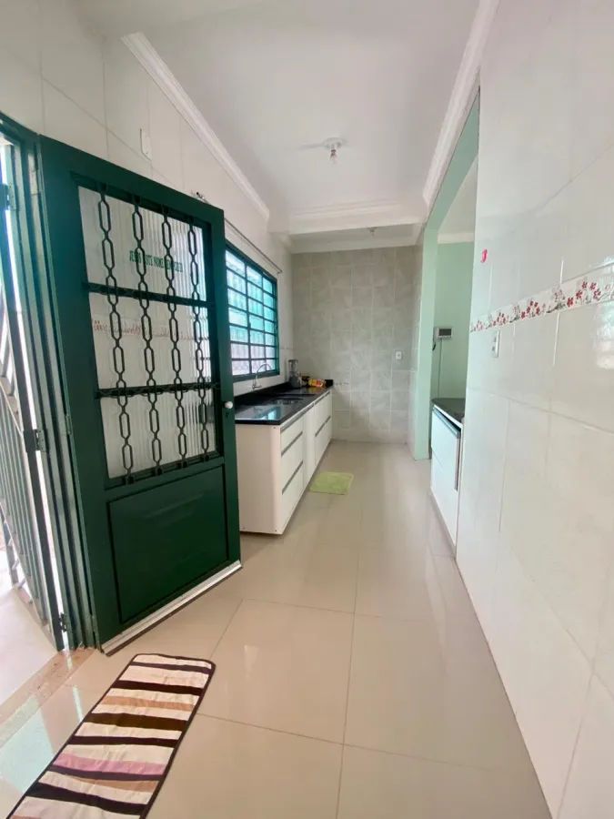 Imagem de Casa com terreno amplo