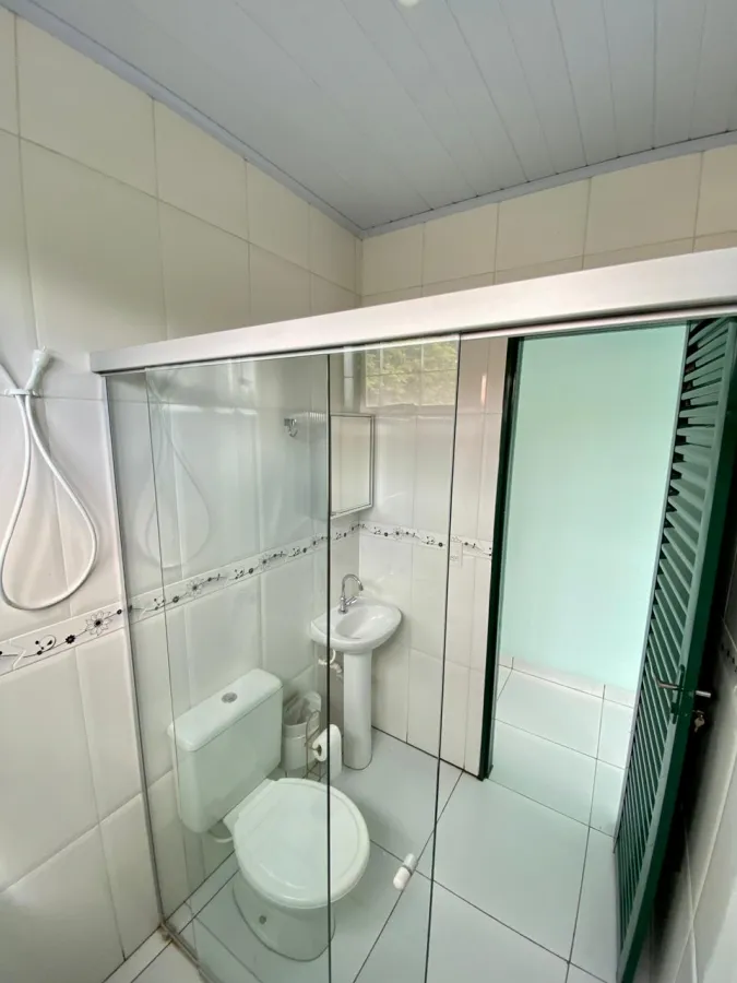 Imagem de Casa com terreno amplo
