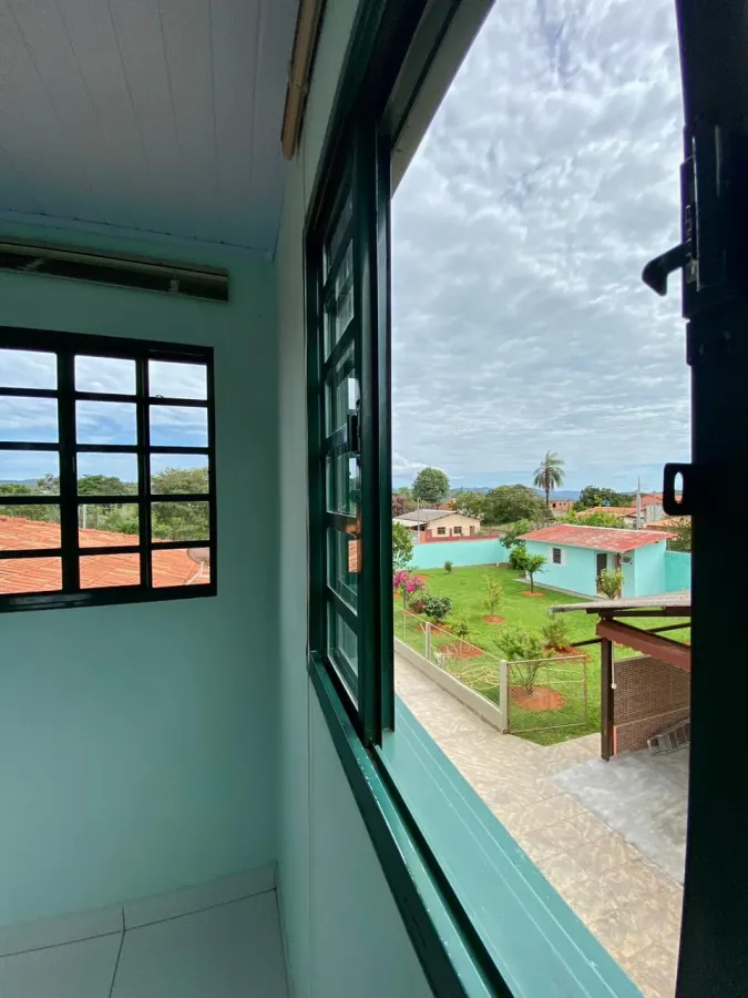 Imagem de Casa com terreno amplo