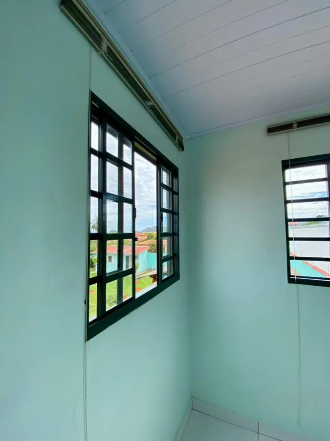 Imagem de Casa com terreno amplo