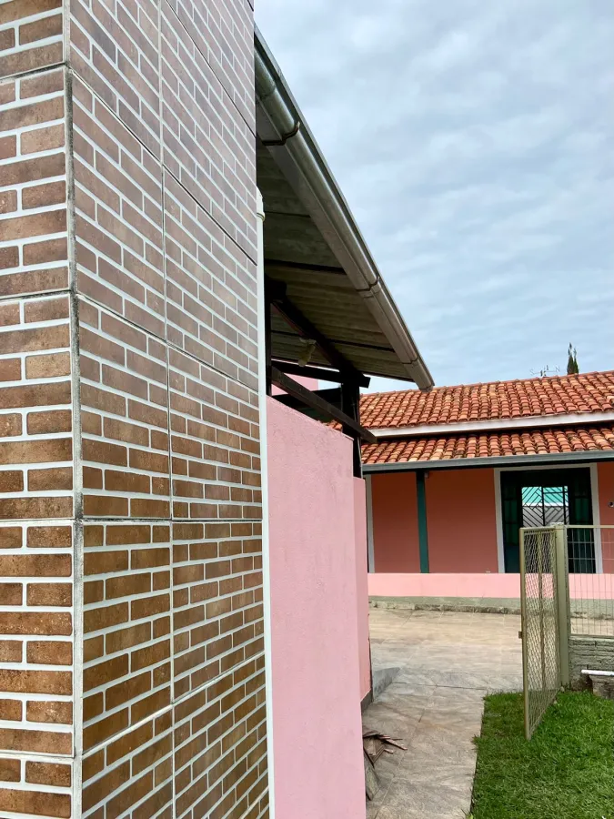 Imagem de Casa com terreno amplo