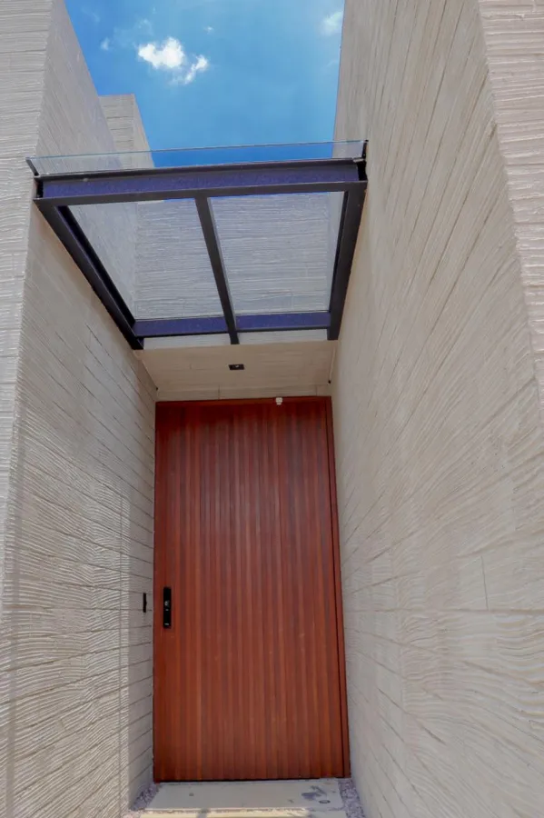 Imagem de Casa moderna em condomínio fechado (Condomínio Vale Azul) Renda consolidada - residência/investimento