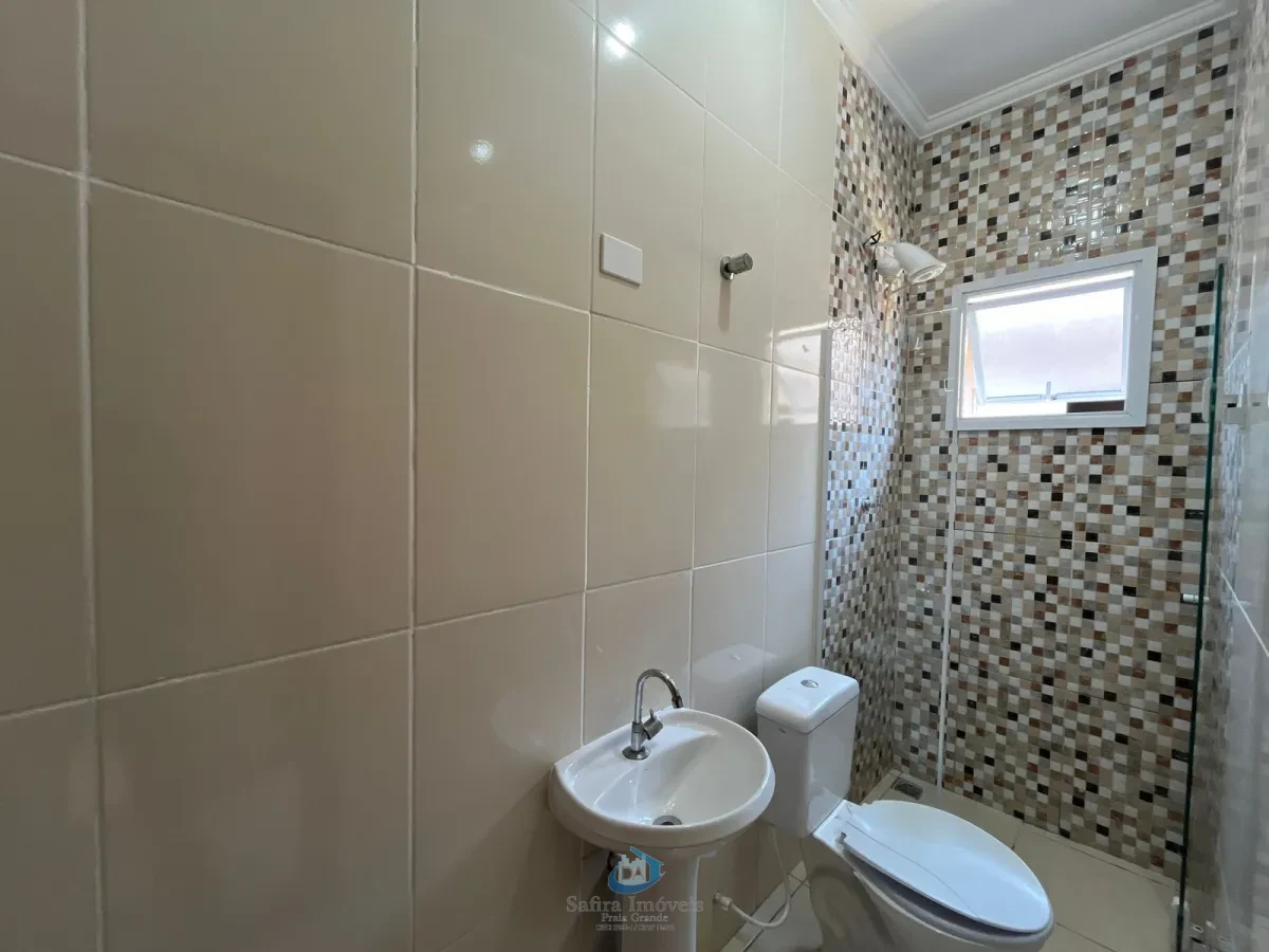Imagem de Casa de condomínio 2 dormitórios no Bairro Tude Bastos- Praia Grande SP SI 3439