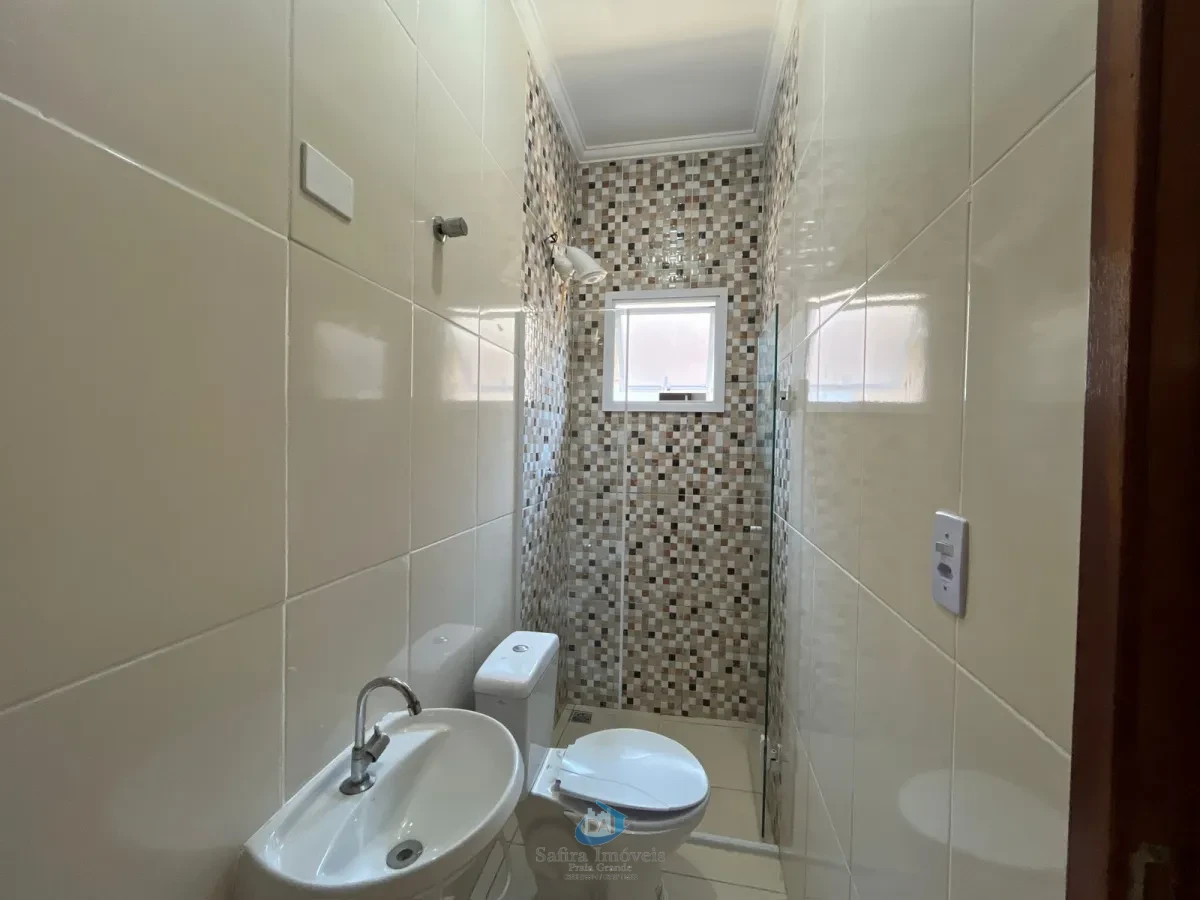 Imagem de Casa de condomínio 2 dormitórios no Bairro Tude Bastos- Praia Grande SP SI 3439