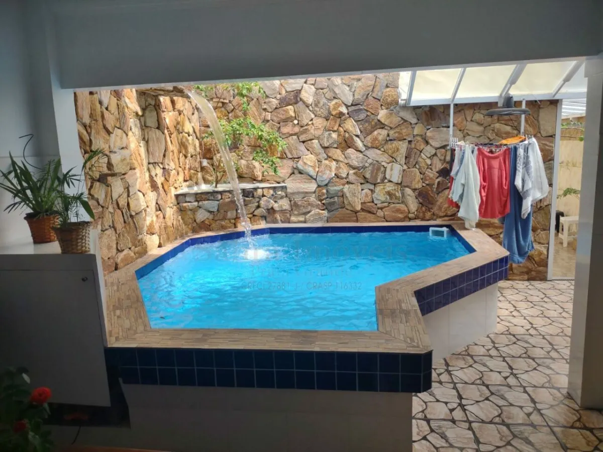 Imagem de EXCLUSIVIDADE. Excelente oportunidade, um lindo Sobrado de 03 dormitórios, sendo 01 suíte.