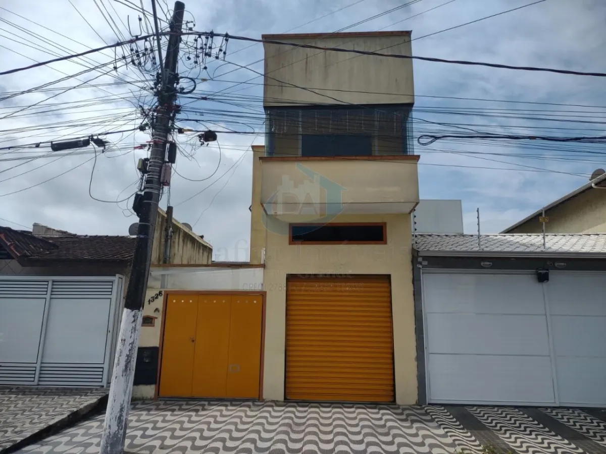 Imagem de EXCLUSIVIDADE. Excelente oportunidade, um lindo Sobrado de 03 dormitórios, sendo 01 suíte.